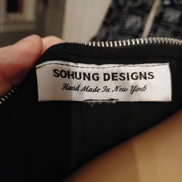 🌺Sohung Designs Black zipper dress  size med *collectors piece🌸 - Picture 9 of 9